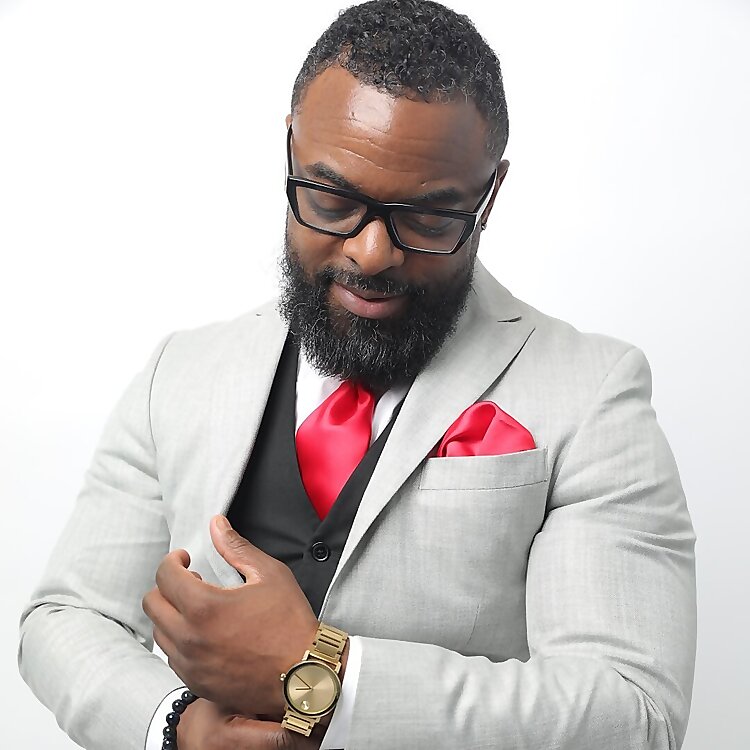 Marcus L Jones