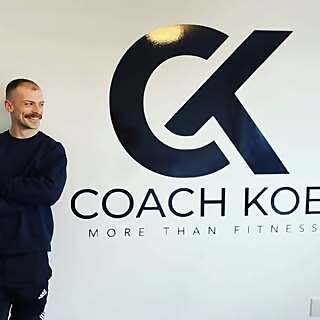 Coach Koe