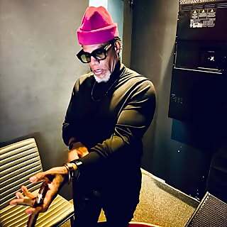DL Hughey