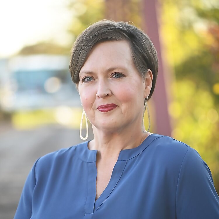 Connilyn Cossette 