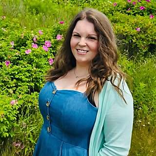 Laura Dill