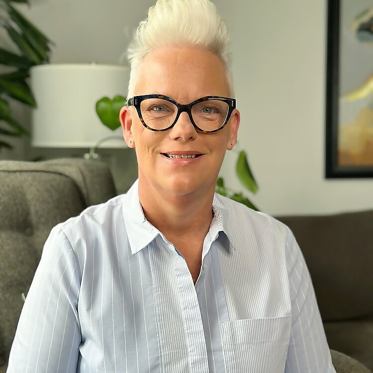 Julie Elsdon