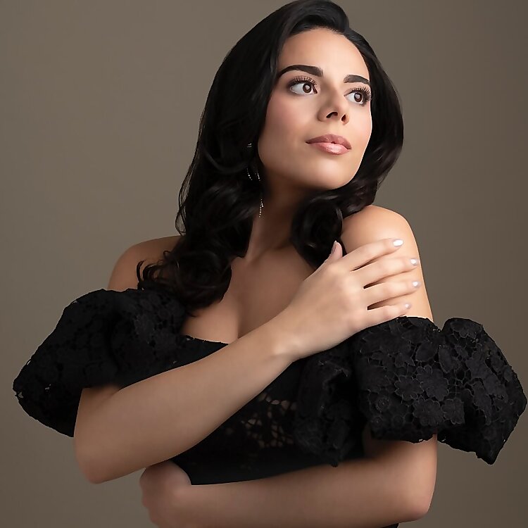 Amanda Batista