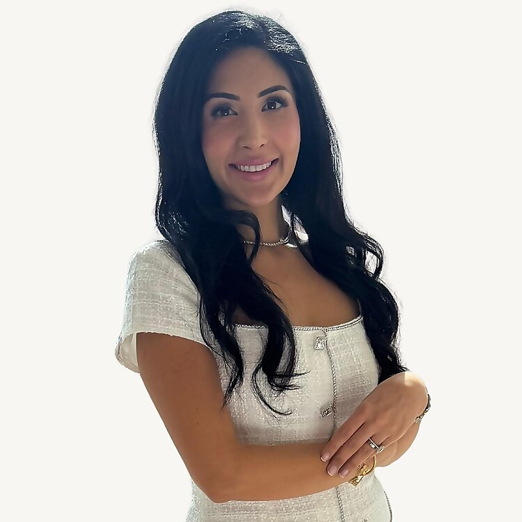 Dr. Nora Ghodousi-Zaghi