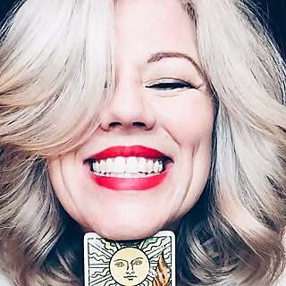 Lori Dyan Simeunovic