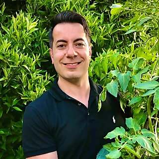 Peter Vouthas 