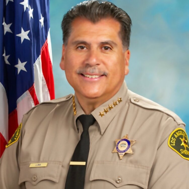Robert G. Luna