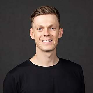 Caspar Lee