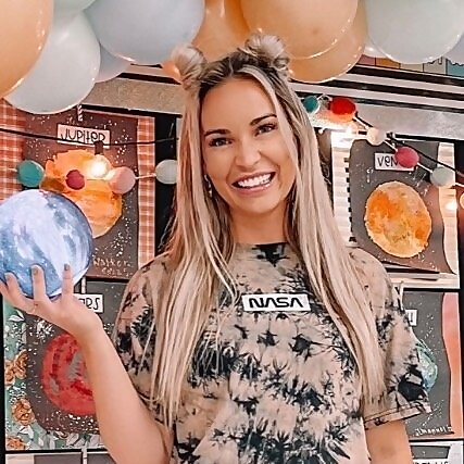 Angela Dixon