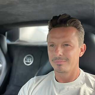 Carl Hartley