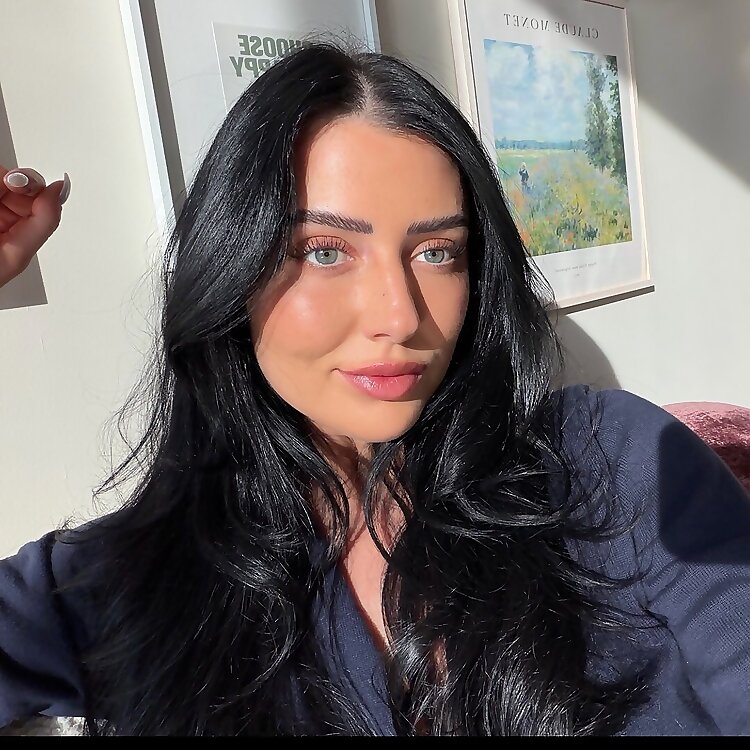 Caitlin Molyneux