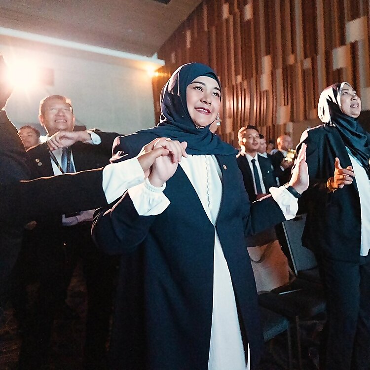 Nadia Zainal