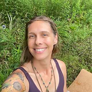 Amanda Jones