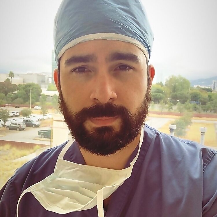 Dr. Jaime Aviña