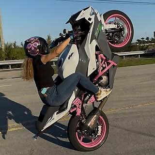 Kayla Mzgsxr