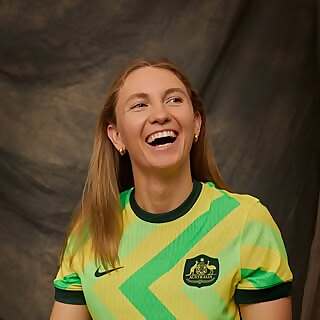 Clare Hunt