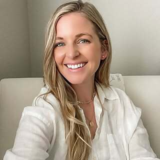 Kimmy Lee 