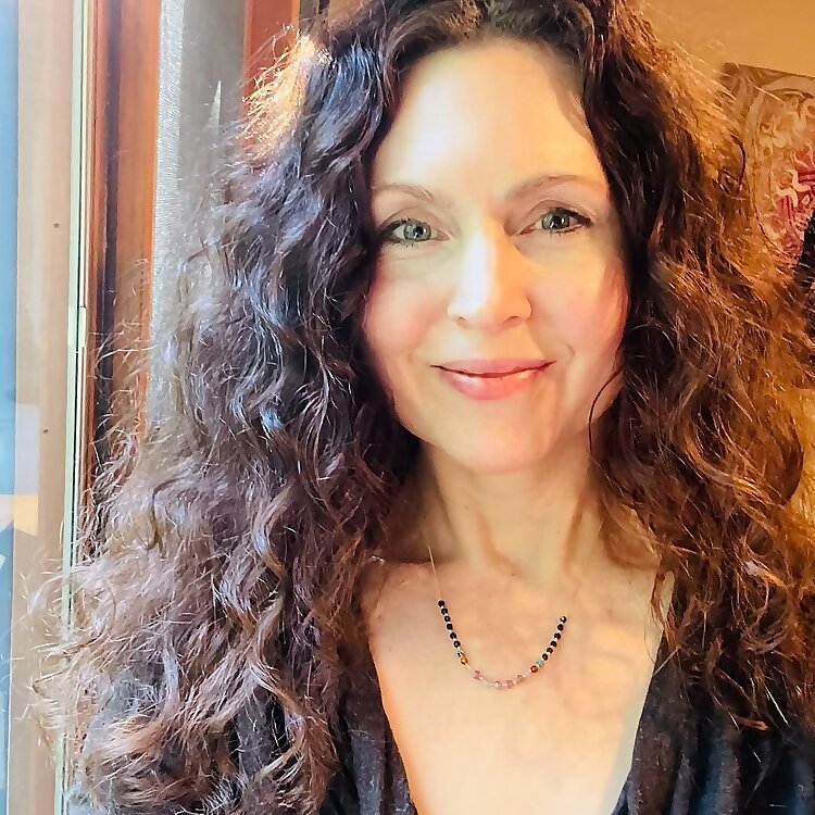 Deanna Minich
