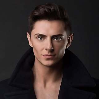 Dylan Handy