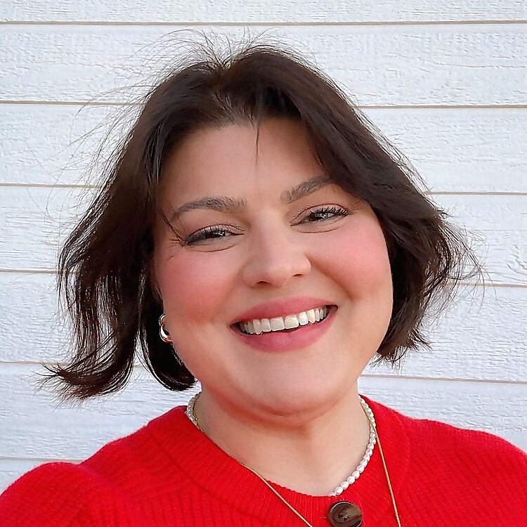 Molly Nelson