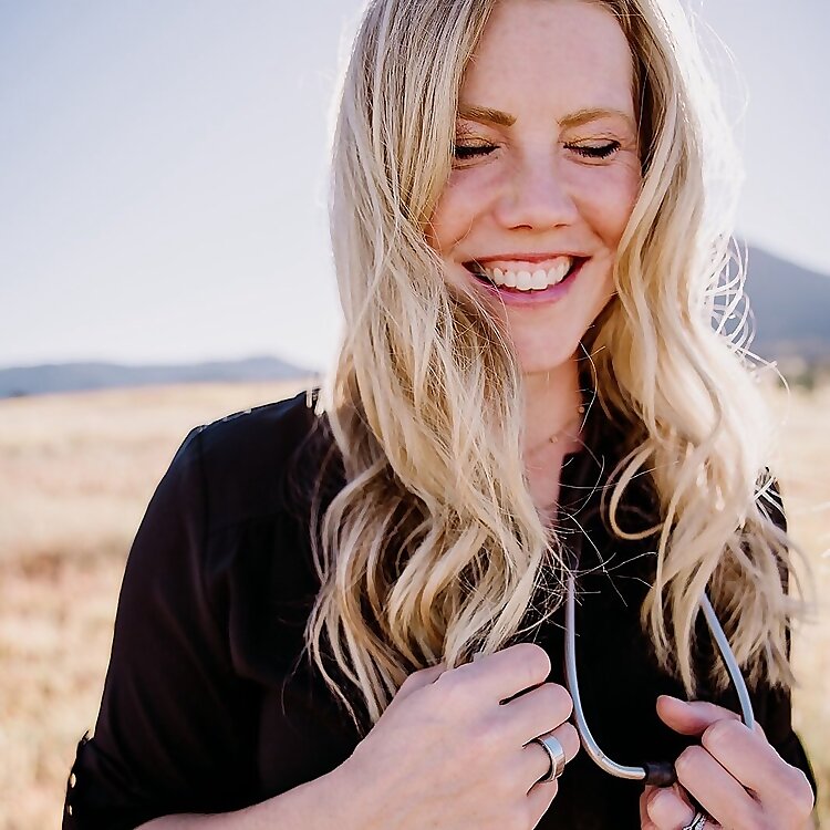 Dr Nicole Huffman