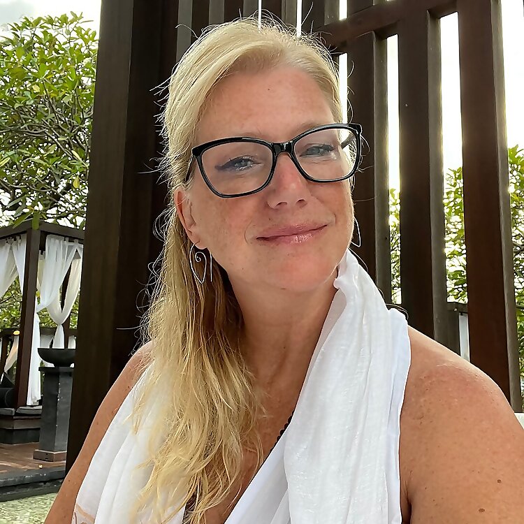 Amy Loughren Ridgway