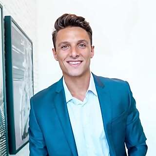 Dr. Benjamin Torres