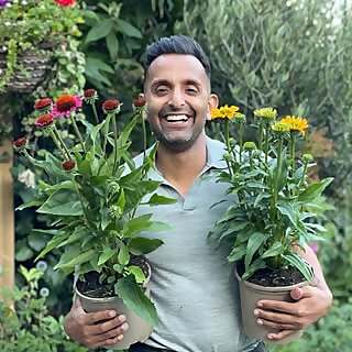 Dr Amir Khan