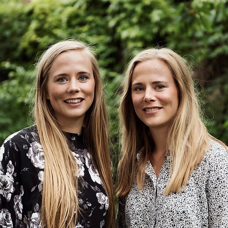 Laura & Christine