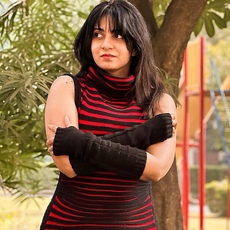 Sugandha Iris Vatrana