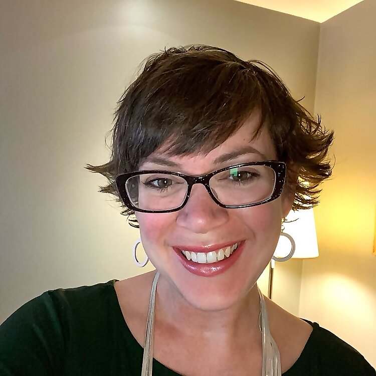 Dr Lyndsey Hookway