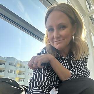 Lindsay Rhodes