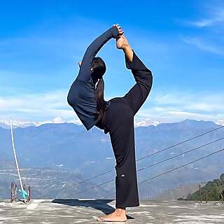 Nidhi 