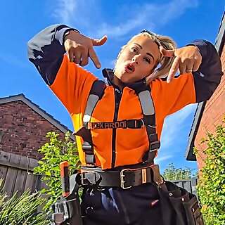 Stefanie Apostolidis