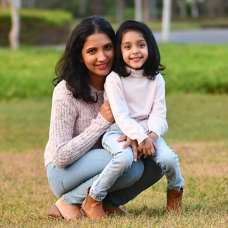 Nivi & Ishanvi