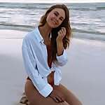 Lesley Van Loon