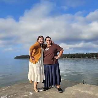 Hannah & Theresa