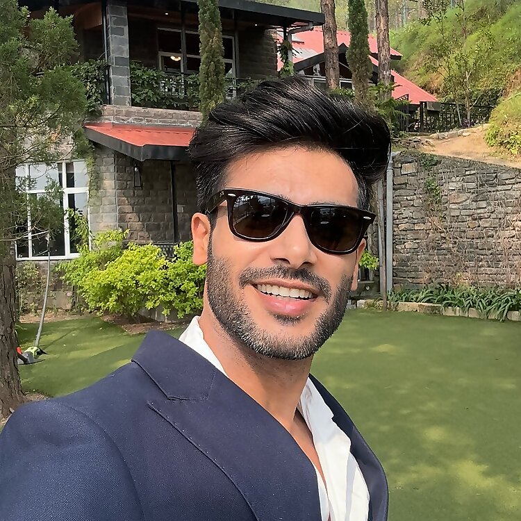 Gaurav Molri
