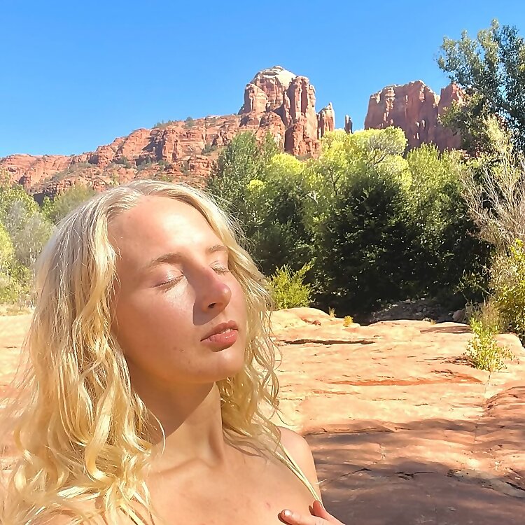 Sarah Sloan 