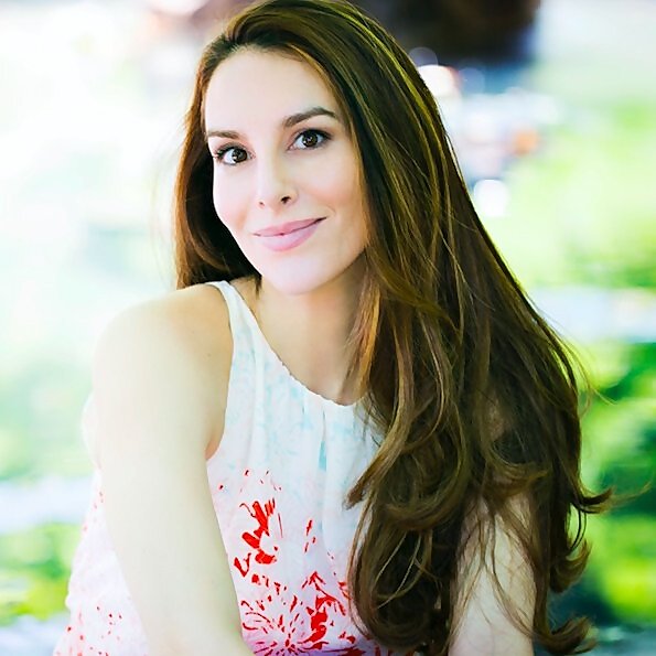 Dr. Elizabeth Comen