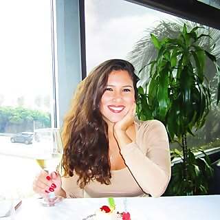 Lucia Palm-Sommelier