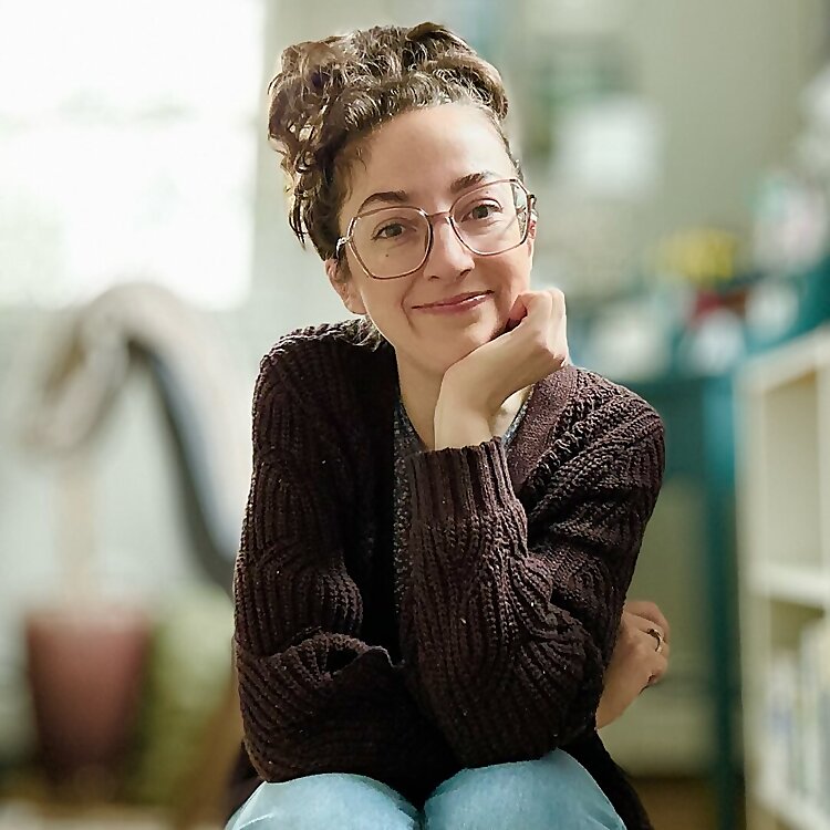 Alissa J. Zavalianos