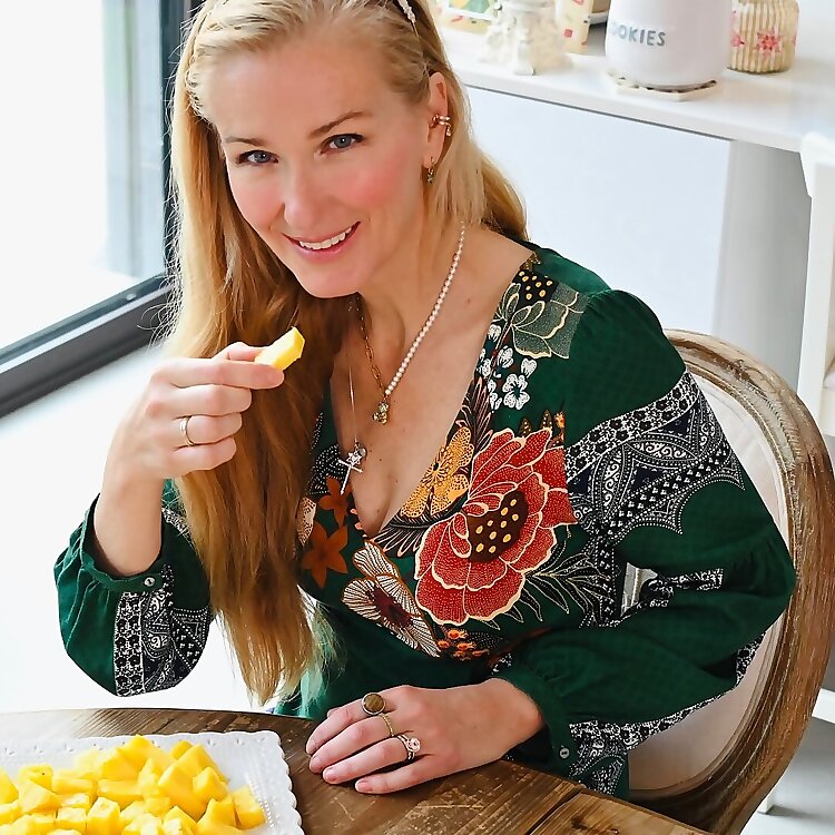 Bianca Z. Morris 
