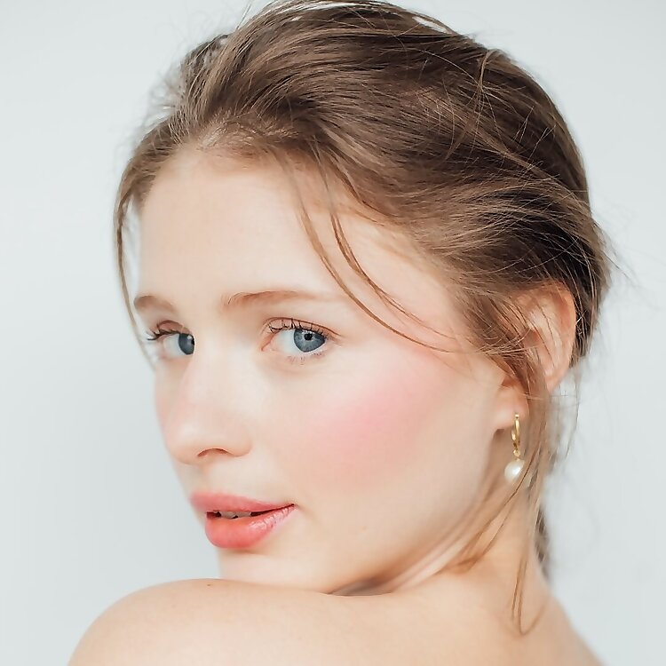 Alexandra Beaton
