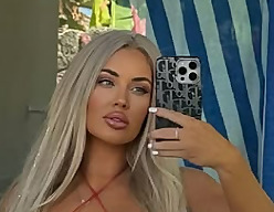 Top 35 Youtubers with OnlyFans in 2025