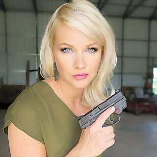 Anna Taylor Official