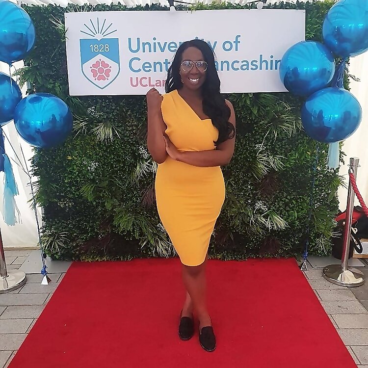 Dr Joanne Noire