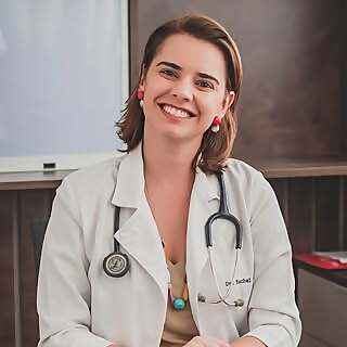 Dr. Rachel Oliveira
