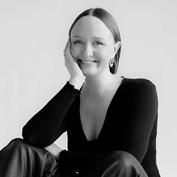 Rebecca Searle