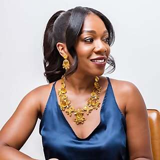 Dr. Alicia Hodge
